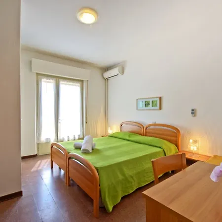 Отель Ornella *