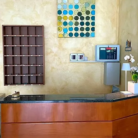 Ornella Hotel *