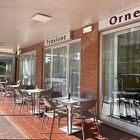 Ornella Hotel *