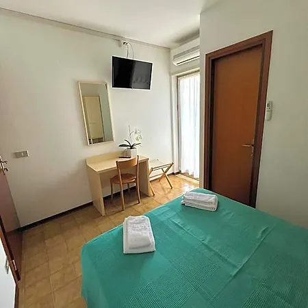 Ornella Hotel *